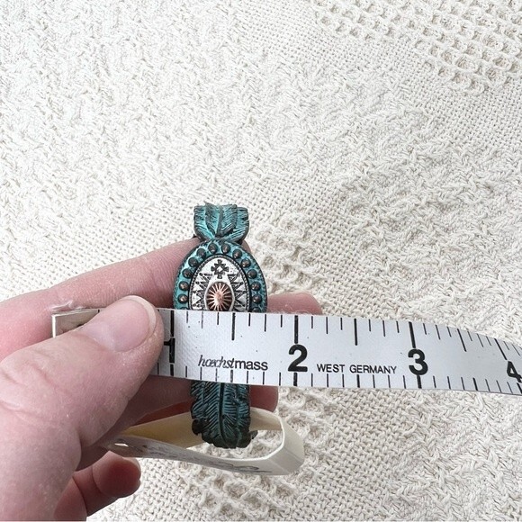 Southwestern Stretch Bracelet Western Medallion Feather Beaded Elastic Bangle - Picture 7 of 7